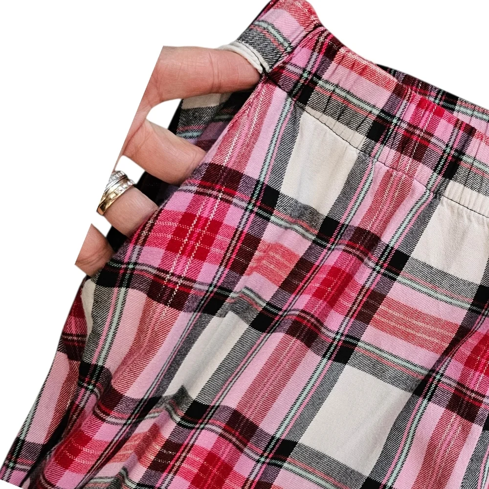 Victoria's Secret Pink and Black Plaid Pajama Pants